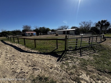 Saddle up to wide-open space and true country peacefulness on - photo 3