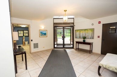 Prestigious Pheasant Creek! Beautifully maintained community - photo 6