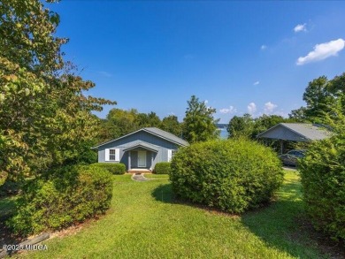 Lake Home For Sale in Lizella, Georgia