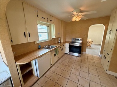 Step into the timeless charm of this classic 3-bedroom colonial - photo 12