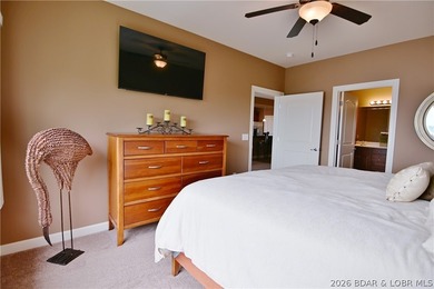VIEW, VIEW, VIEW from this Penthouse Unit. This is a must see! - photo 14