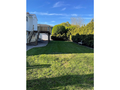 Welcome to your renovated 4-bedroom High Ranch with a bonus room - photo 15