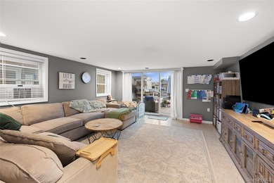 Waterfront Perfection in Desirable Massapequa Shores! Welcome to - photo 16