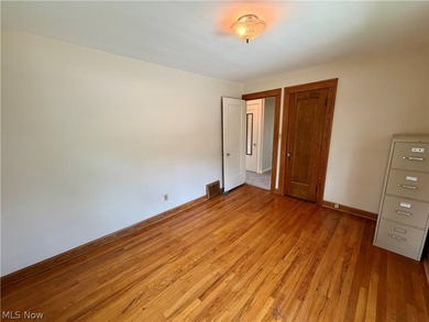 Step into the timeless charm of this classic 3-bedroom colonial - photo 20