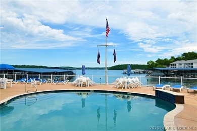 VIEW, VIEW, VIEW from this Penthouse Unit. This is a must see! - photo 25