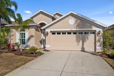 (private lake, pond, coastal) Home For Sale in Holiday Florida
