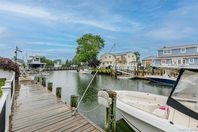 Waterfront Perfection in Desirable Massapequa Shores! Welcome to - photo 31