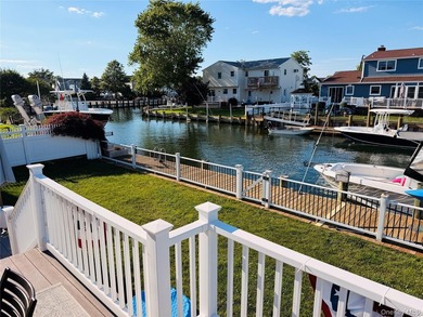 Waterfront Perfection in Desirable Massapequa Shores! Welcome to - photo 32