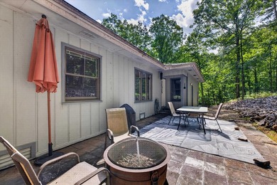 Enjoy this cute home on a private 1/3 acre lot between Lake - photo 33