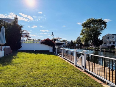 Waterfront Perfection in Desirable Massapequa Shores! Welcome to - photo 35