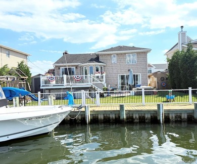 Waterfront Perfection in Desirable Massapequa Shores! Welcome to - photo 36