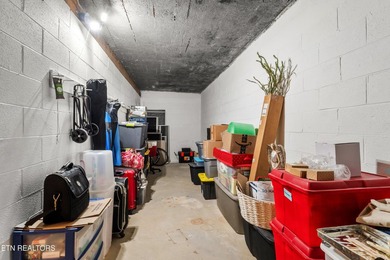 It's hard to find this kind of privacy in an established - photo 41