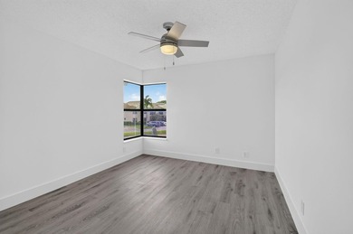 Experience comfort and convenience in this NEWLY RENOVATED - photo 17