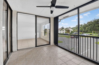 Experience comfort and convenience in this NEWLY RENOVATED - photo 23