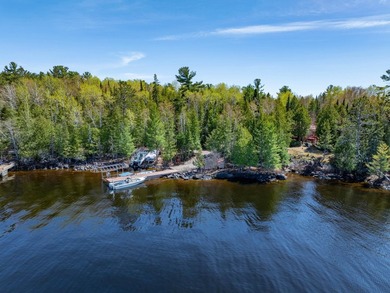 Serenity now!! Year-round Rainy Lake home on Grindstone Island - photo 3