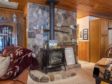 Serenity now!! Year-round Rainy Lake home on Grindstone Island - photo 8