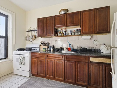 Welcome to 372 Parkside Avenue, 2 Family, 4 floors, 2 units - photo 29