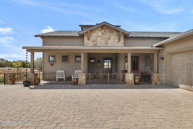 Welcome to this beautifully upgraded cottage located in the - photo 7
