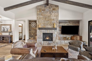 Welcome to this beautifully upgraded cottage located in the - photo 10