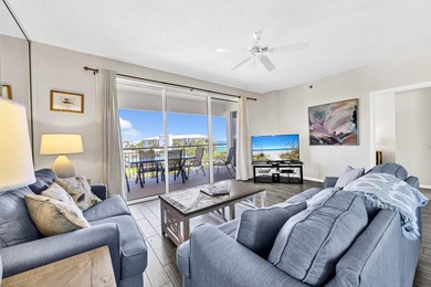 Welcome to unit 431, a beautifully laid out TOP floor CORNER - photo 3