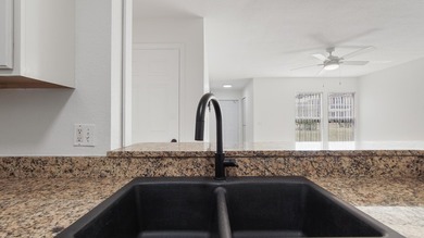 Welcome to Nautilus Cove in the heart of Panama City Beach. This - photo 11