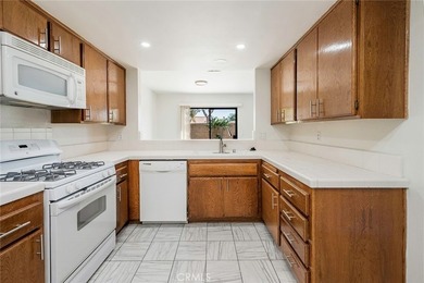 Set in a cul-de-sac street at Brentwood Place, from the curb - photo 12