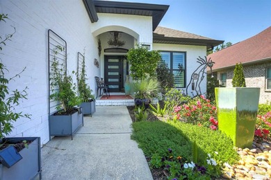 Fully Renovated Home in Gated Community on Nature Preserve - photo 3