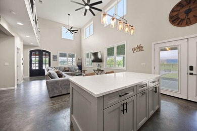 This move-in ready money-making and/or place to call home is - photo 24