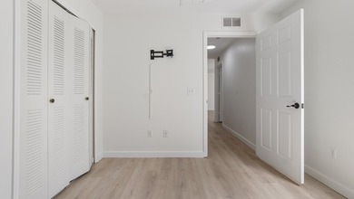 Welcome to Nautilus Cove in the heart of Panama City Beach. This - photo 25