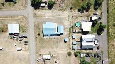 Nestled in the charming town of Council, Idaho, this delightful - photo 35