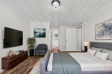 Virtually Staged. BACK ON MARKET - NEW PRICE! International - photo 38