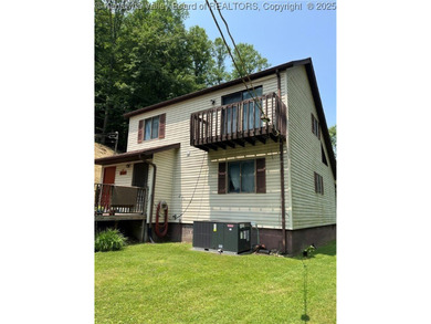 Lake Home For Sale in Chapmanville, West Virginia