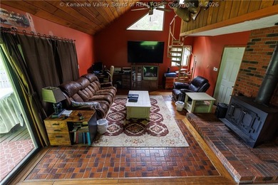 Inviting 3-bedroom, 2 bath home on 1.37 acres featuring an open - photo 10