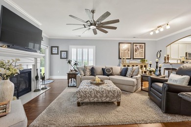 Welcome to this beautifully maintained, move-in ready Valentia - photo 13