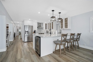 Absolutely charming direct oceanfront home perched on a high - photo 16