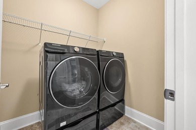 Welcome to this beautifully maintained, move-in ready Valentia - photo 19