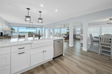 Absolutely charming direct oceanfront home perched on a high - photo 20