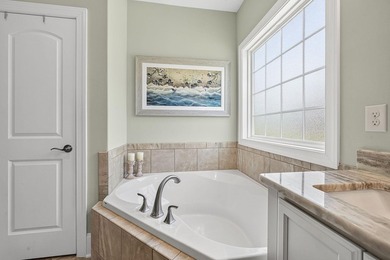 Welcome to this beautifully maintained, move-in ready Valentia - photo 28