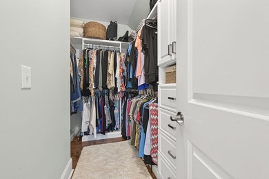 Welcome to this beautifully maintained, move-in ready Valentia - photo 29