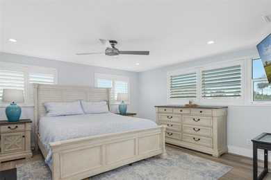 Absolutely charming direct oceanfront home perched on a high - photo 29