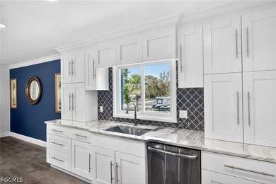 Private half-acre island estate near Pine Island Center with - photo 11