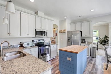 Welcome to 7 Gresham Lane in the highly desirable Villages at - photo 22