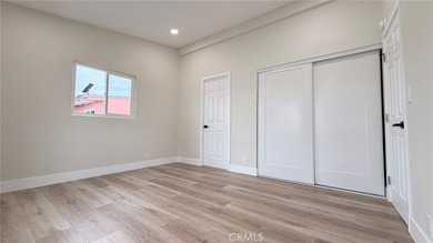 Welcome to this 4-bedroom, 2-bathroom manufactured home situated - photo 27