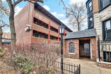 Lake Michigan - Cook County Condo For Sale in Chicago Illinois