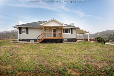 Lake Home For Sale in Charleston, West Virginia