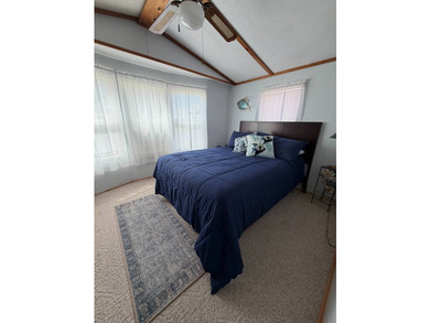 Welcome to this spacious and well-maintained 3-bedroom - photo 7