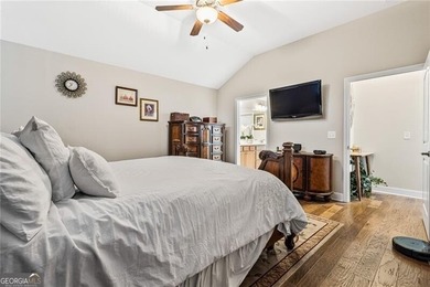 Welcome to easy, elegant living in this stunning 2-bedroom