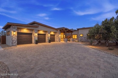 Experience this Beautiful Architecturally Refined Mountain - photo 2