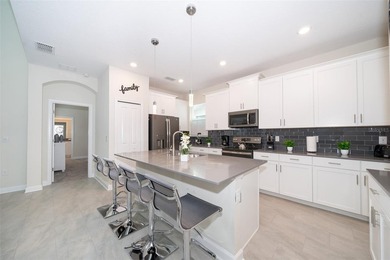 GREAT POOL & SPA VACATION HOME. There are 5 bedrooms, 5 - photo 16