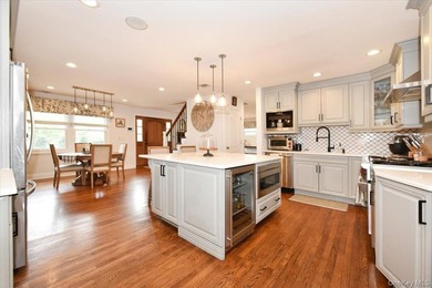 Welcome to this exceptional custom-expanded home in Massapequa - photo 16